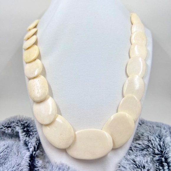 Cream Color Vintage Polished Ox Bone 20” Necklace - Picture 2 of 6